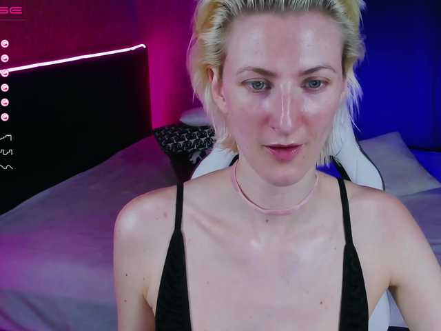 Live sex webcam photo for Eva-Blonde #273253738