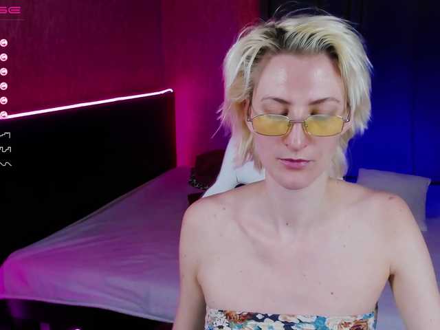 Live sex webcam photo for Eva-Blonde #273393494