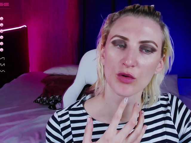 Live sex webcam photo for Eva-Blonde #273571510