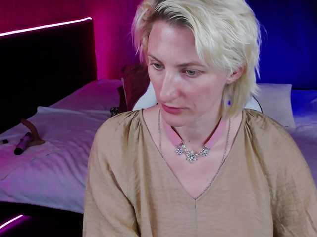 Live sex webcam photo for Eva-Blonde #273635616