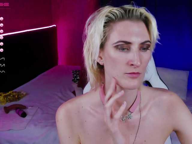 Live sex webcam photo for Eva-Blonde #273647214