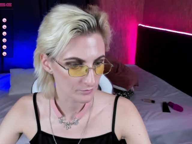 Live sex webcam photo for Eva-Blonde #273678025