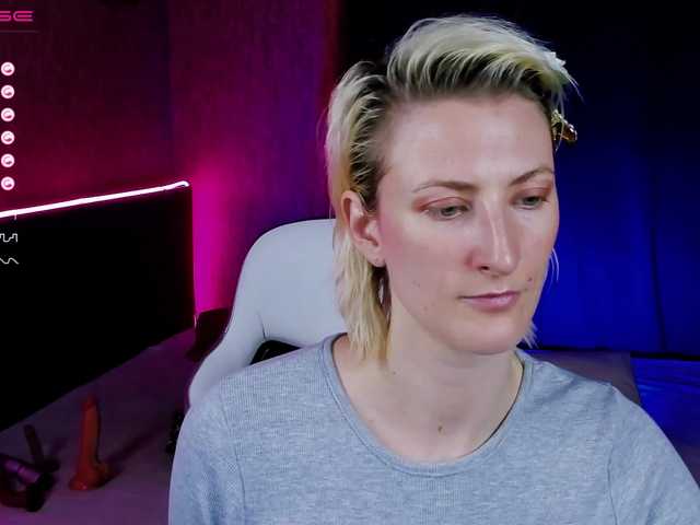 Live sex webcam photo for Eva-Blonde #273729537