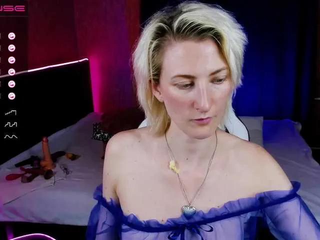 Live sex webcam photo for Eva-Blonde #273886378