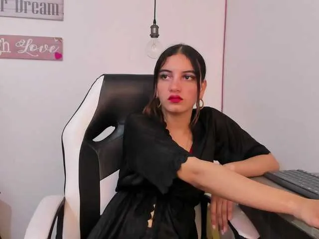 Live sex webcam photo for Eva-Garcia #277908303