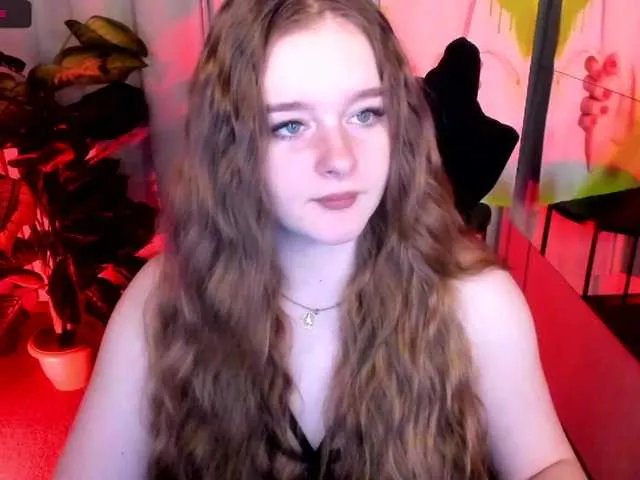 Live sex webcam photo for Eva-Kitty #272236760