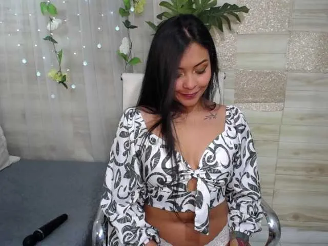 Live sex webcam photo for Eva-Max #272786918