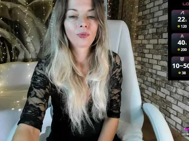 Live sex webcam photo for Eva-Melow #290282521