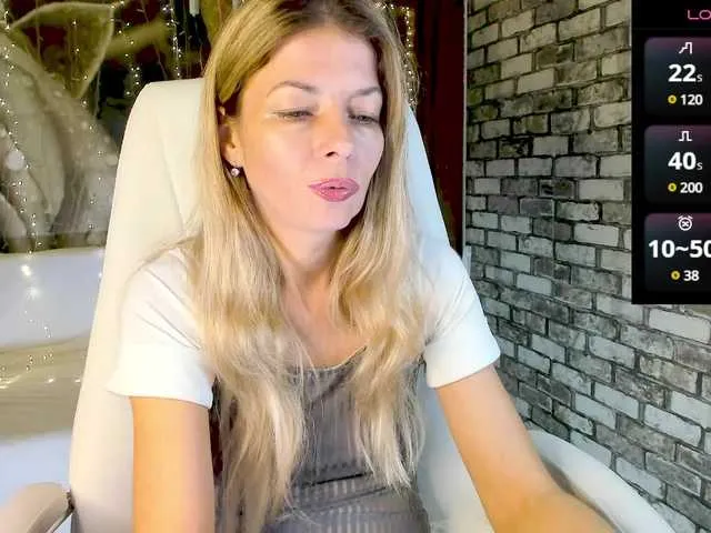 Live sex webcam photo for Eva-Melow #290536958