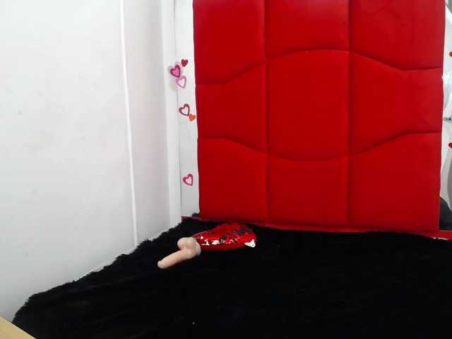 Live sex webcam photo for Eva-amber #272713414