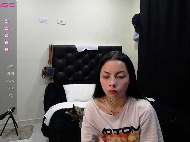 Live sex webcam photo for Eva-mart #271868795
