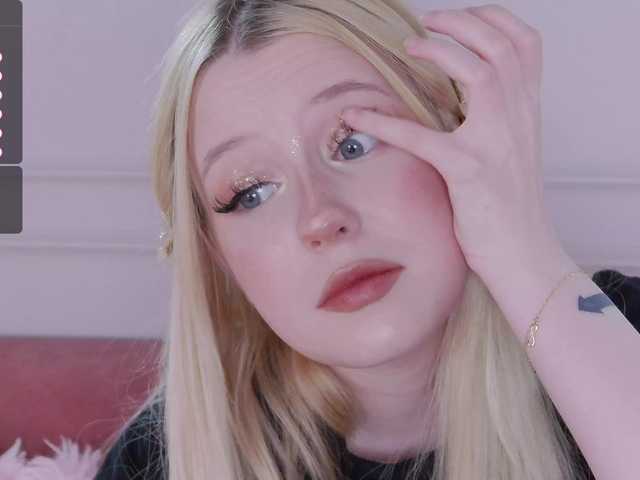 Live sex webcam photo for EvaAngelok #276545590