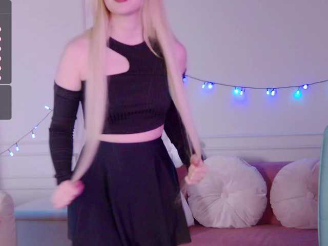 Live sex webcam photo for EvaAngelok #276684900