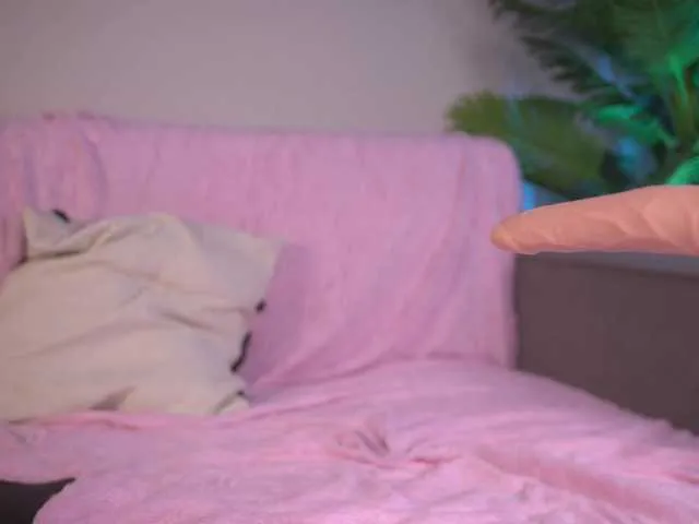 Live sex webcam photo for EvaBaldwin #291852789