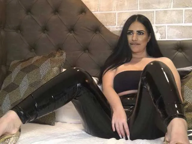 Live sex webcam photo for EvaBryn #273445694