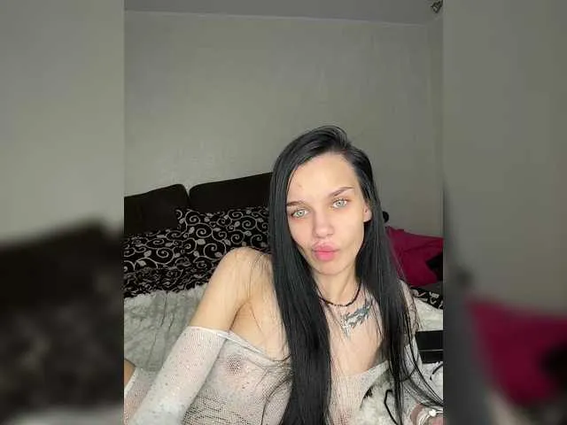 Live sex webcam photo for EvaDesire #292193347