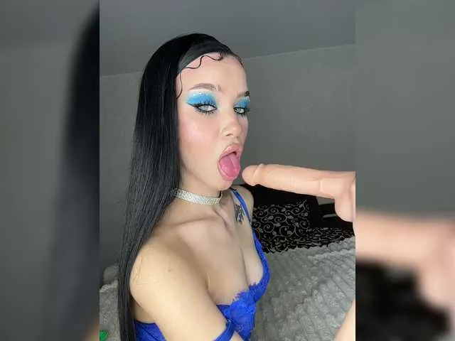 Live sex webcam photo for EvaDesire #292209316