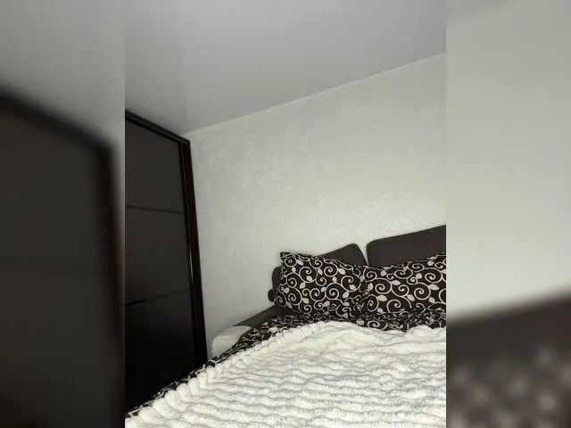 Live sex webcam photo for EvaDesire #292216122