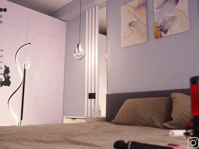 Live sex webcam photo for EvaEllis #291501723