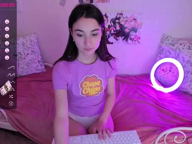 Live sex webcam photo for EvaGleam #274551667