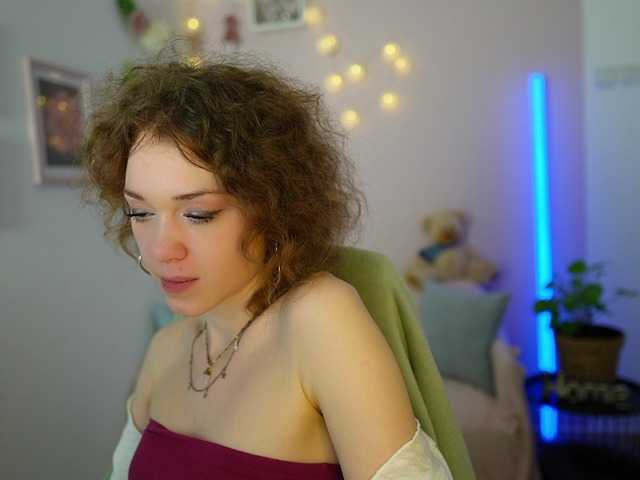 Live sex webcam photo for EvaGrey18 #277480152