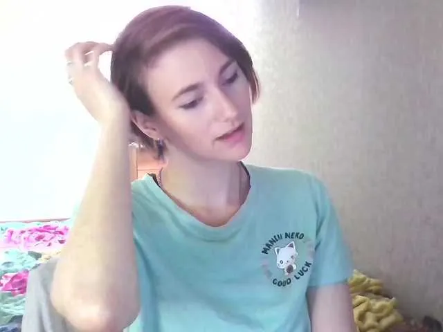 Live sex webcam photo for EvaHua #273930626