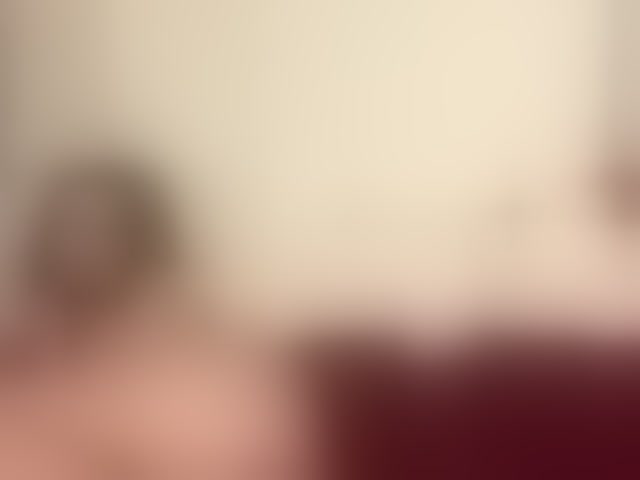 Live sex webcam photo for EvaKittys #294102830
