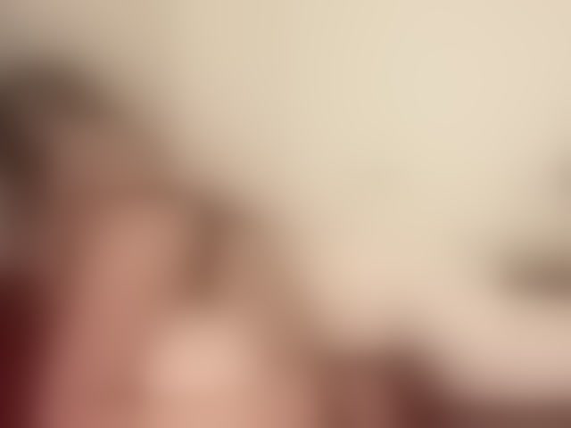 Live sex webcam photo for EvaKittys #294193109