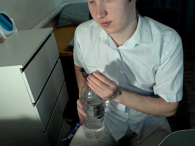 Live sex webcam photo for EvaMiron #290924080