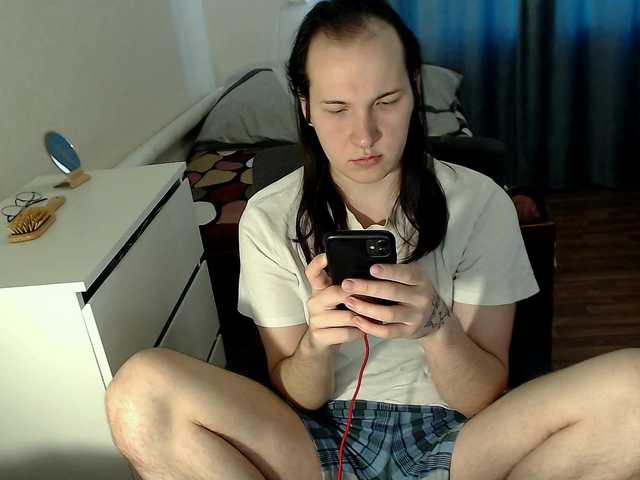 Live sex webcam photo for EvaMiron #290975591