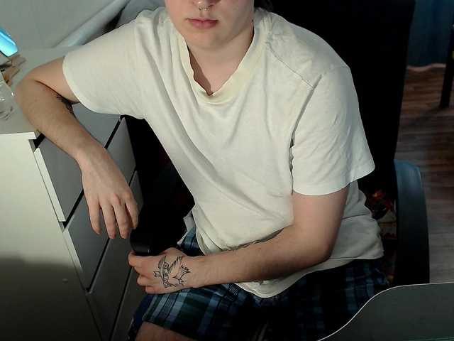 Live sex webcam photo for EvaMiron #290977710