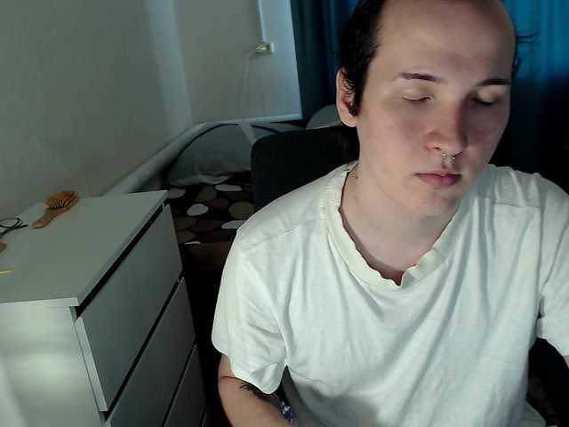 Live sex webcam photo for EvaMiron #290989522