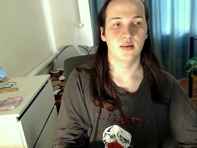 Live sex webcam photo for EvaMiron #291002886