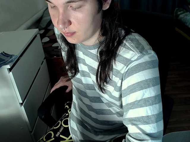 Live sex webcam photo for EvaMiron #291358419