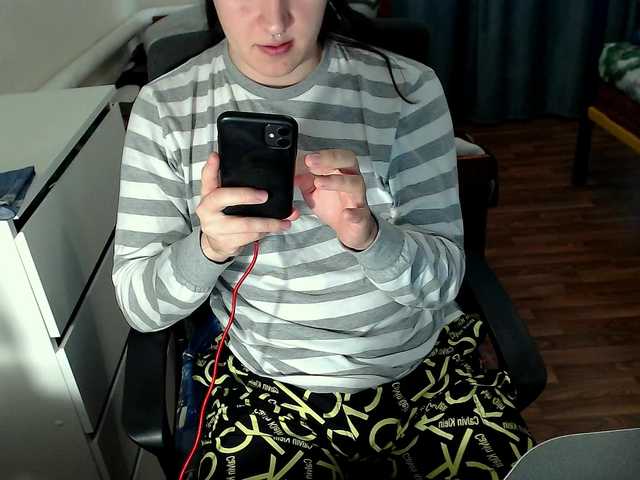 Live sex webcam photo for EvaMiron #291359730