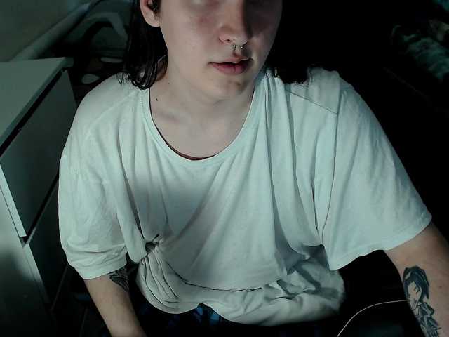 Live sex webcam photo for EvaMiron #291370930