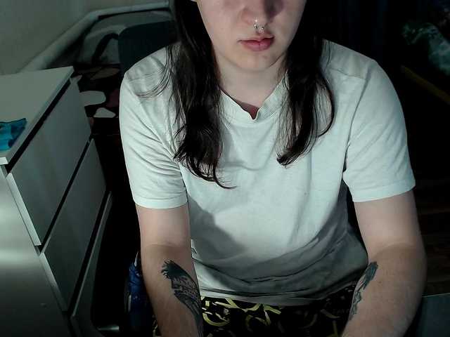 Live sex webcam photo for EvaMiron #291382881