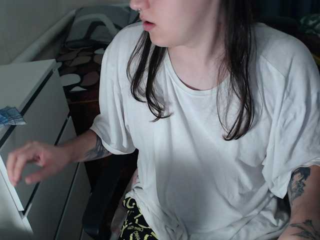 Live sex webcam photo for EvaMiron #292095310