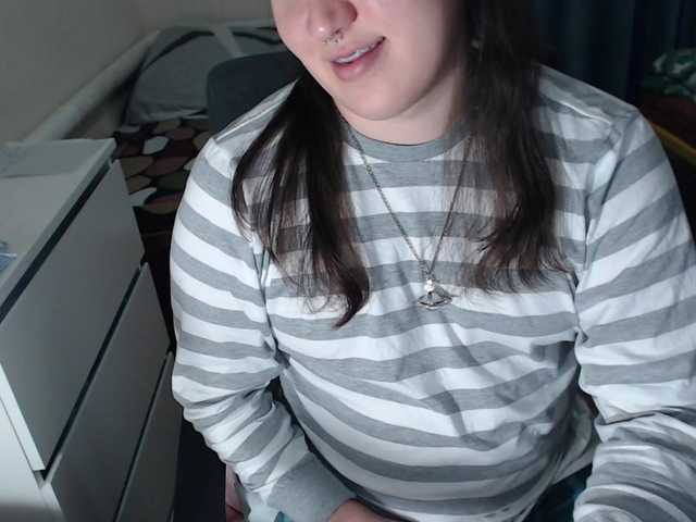 Live sex webcam photo for EvaMiron #292109388