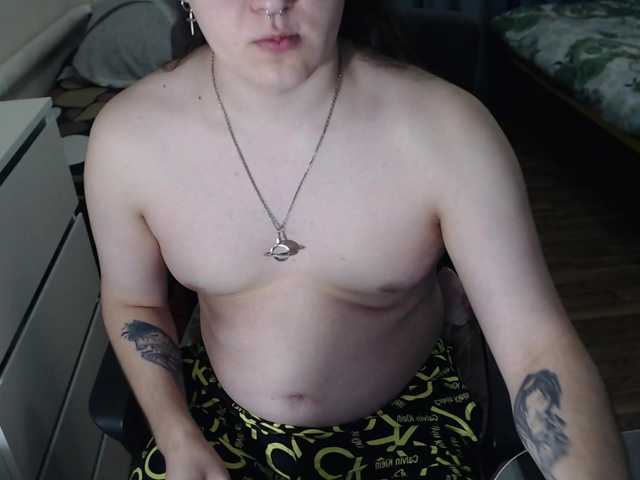 Live sex webcam photo for EvaMiron #292275075