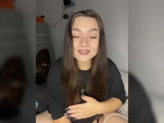 Live sex webcam photo for EvaMoon666 #291924790