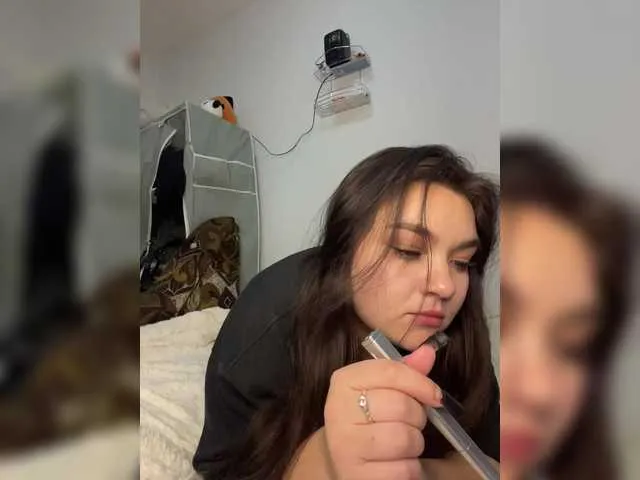 Live sex webcam photo for EvaMoon666 #292109839