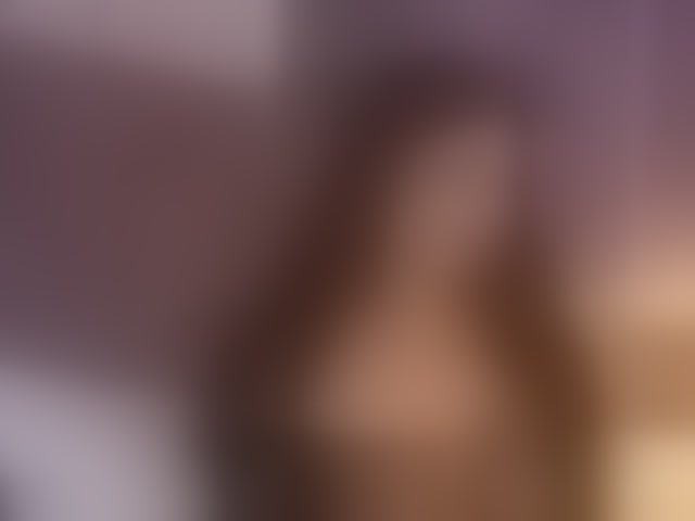 Live sex webcam photo for EvaRayne #292360372