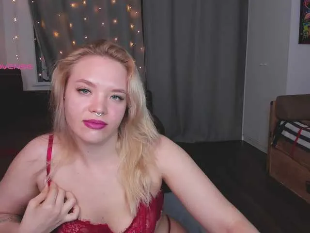 Live sex webcam photo for EvaRose #290366554