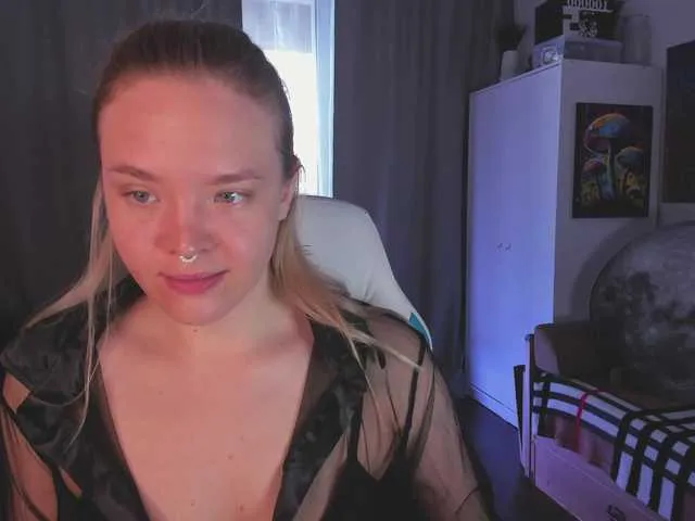 Live sex webcam photo for EvaRose #290860187