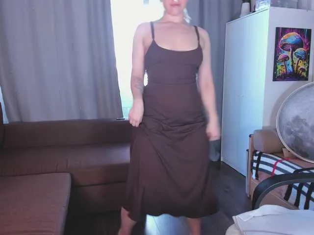 Live sex webcam photo for EvaRose #290901714