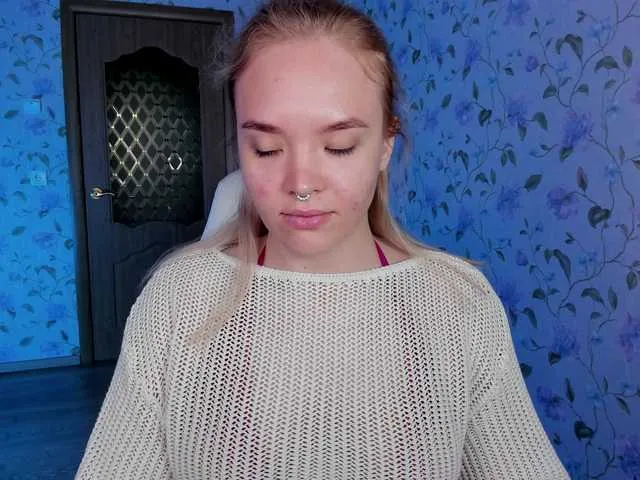 Live sex webcam photo for EvaRose #291177738