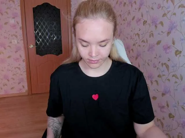 Live sex webcam photo for EvaRose #291323992