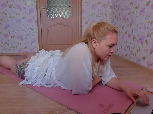 Live sex webcam photo for EvaRose #291345072