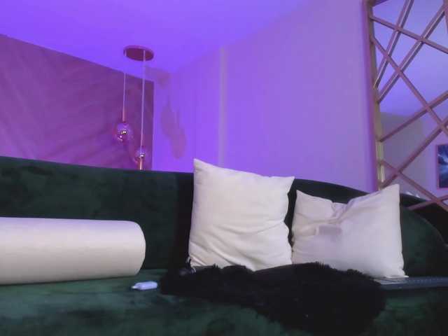 Live sex webcam photo for EvaScott #289329313